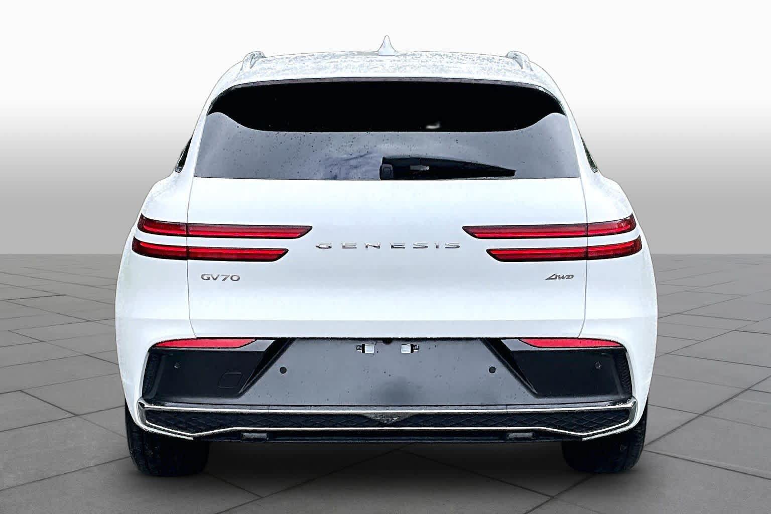Used 2026 Genesis GV70 2.5T AWD/4WD image 5