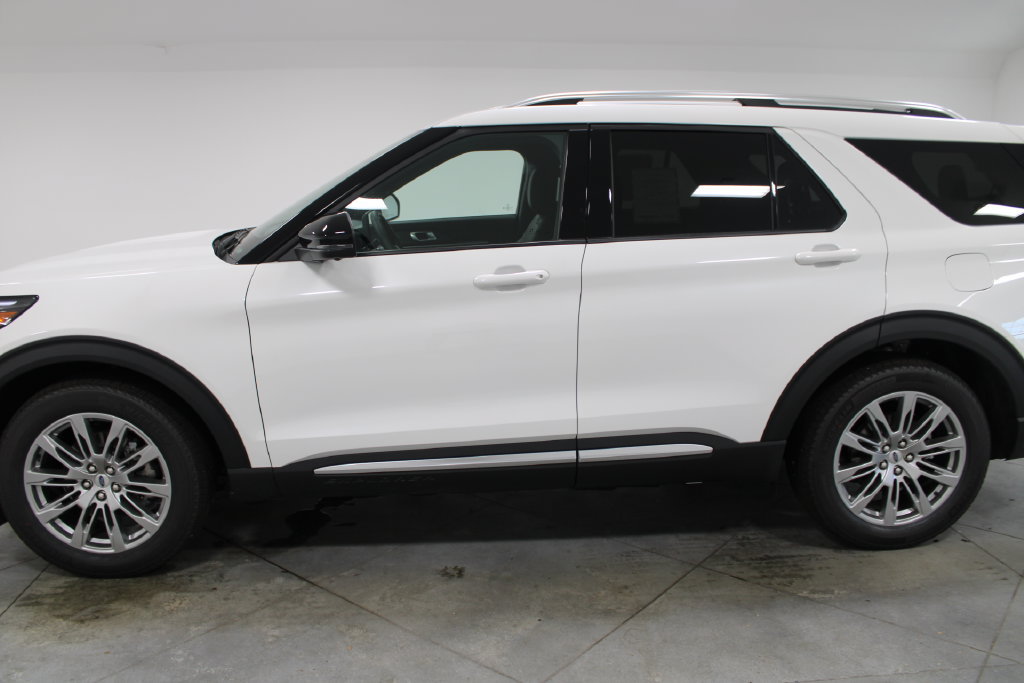 New 2026 Ford Explorer Platinum RWD image 5