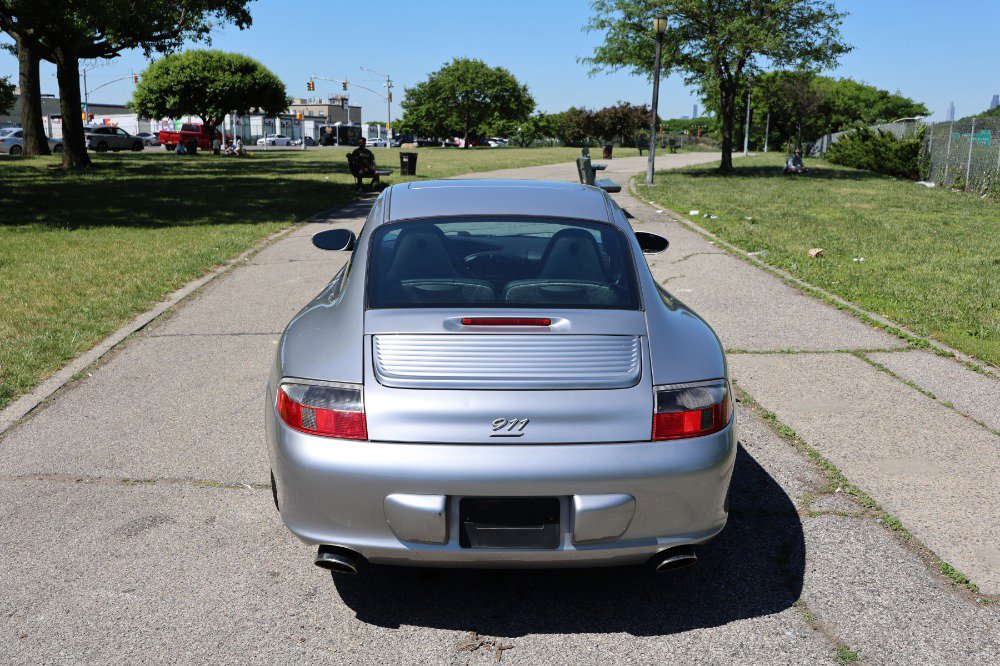Used 2004 Porsche 911 GT3 RS image 6