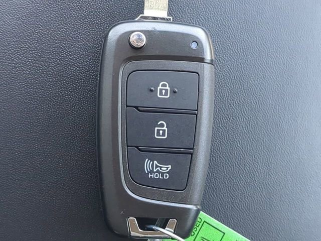 Used 2023 Hyundai Santa Fe SE image 25