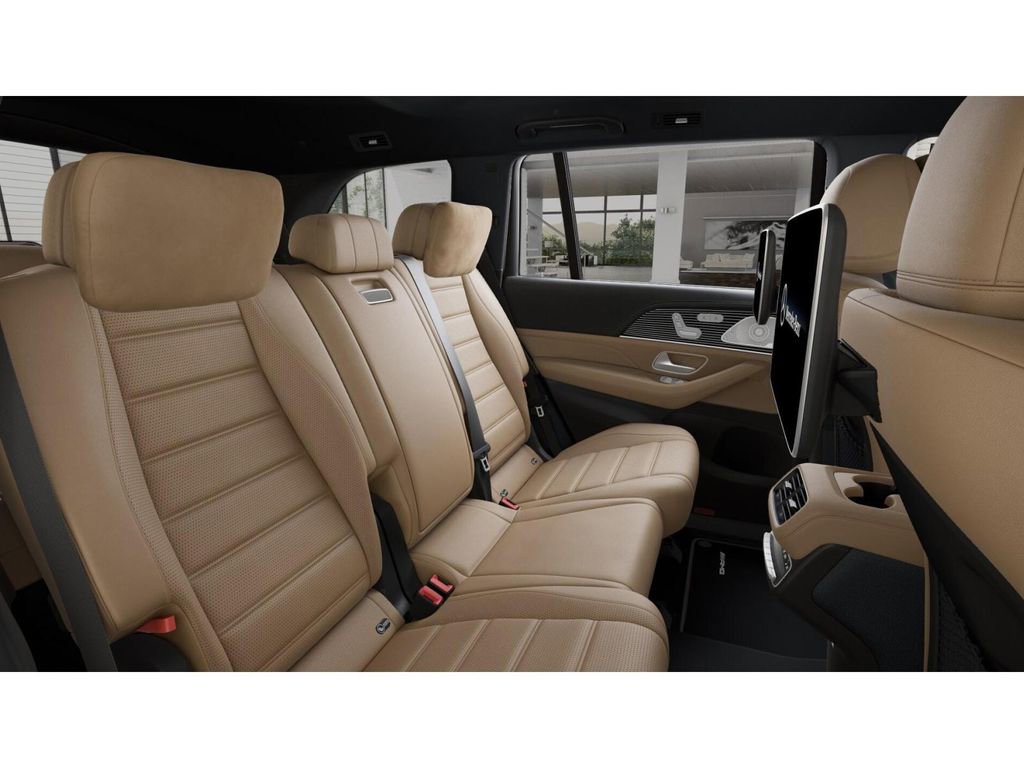 New 2026 Mercedes-Benz GLS 580 4MATIC image 5