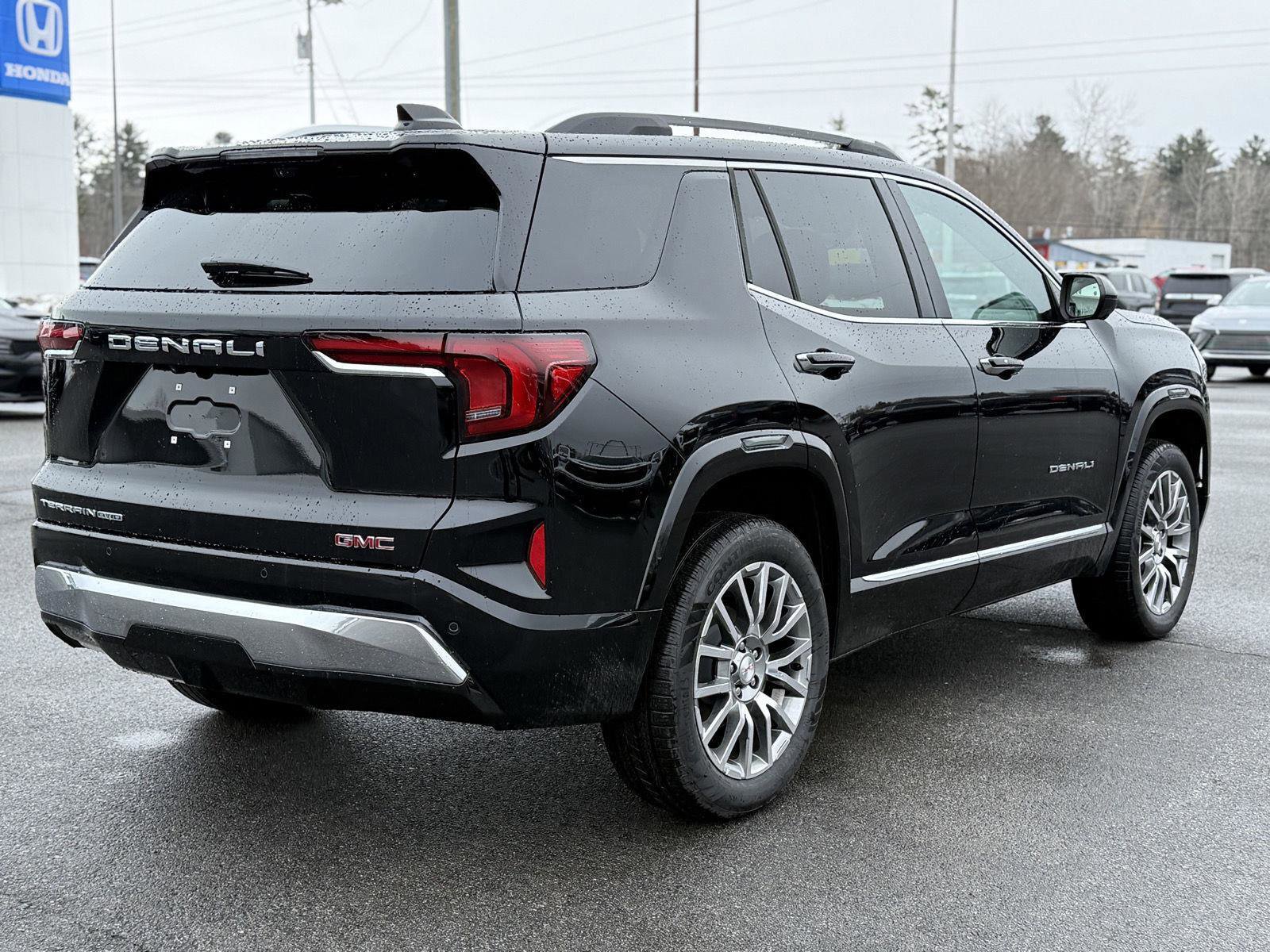 New 2026 GMC Terrain Denali image 5