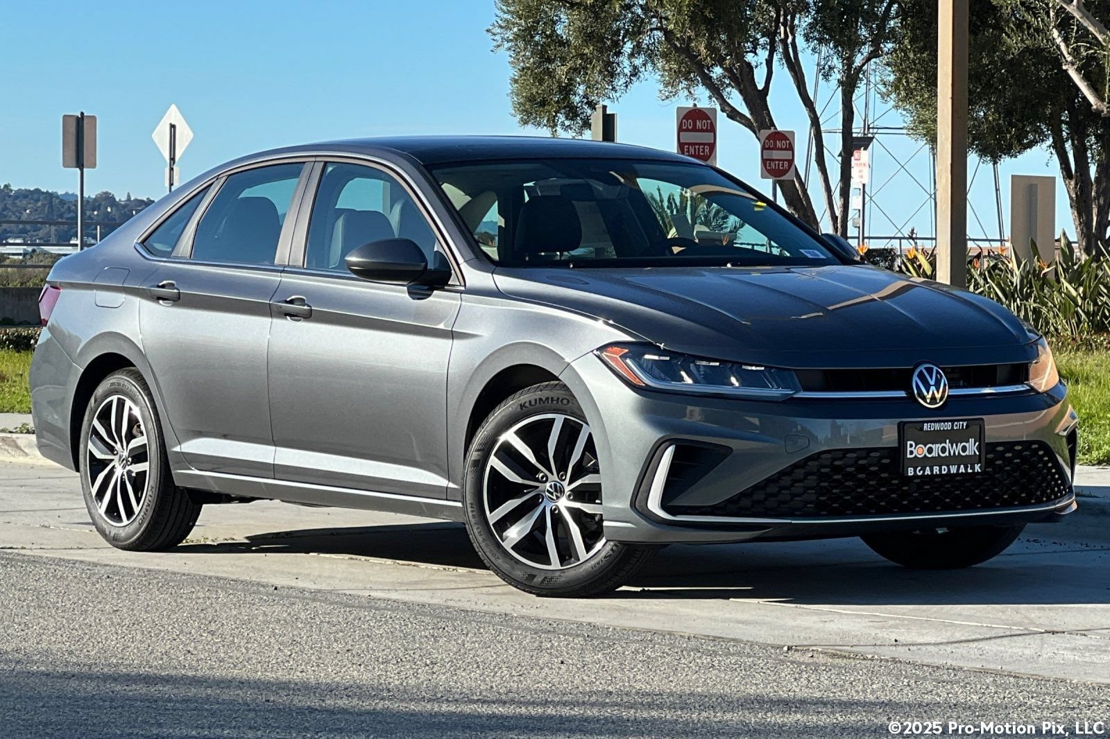 New 2026 Volkswagen Jetta SE