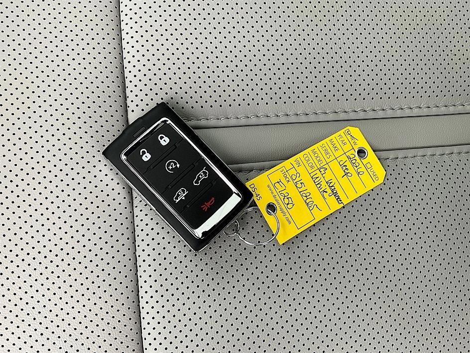 New 2026 Jeep Grand Wagoneer L Summit image 41