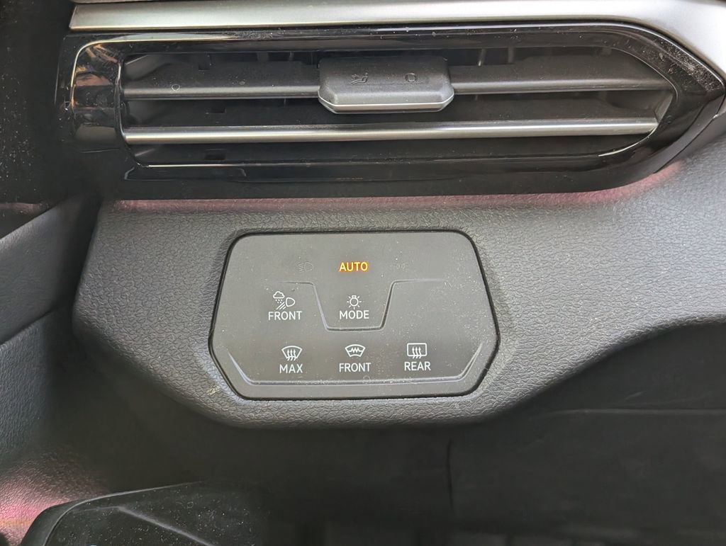 Used 2021 Volkswagen ID.4 Pro S image 19