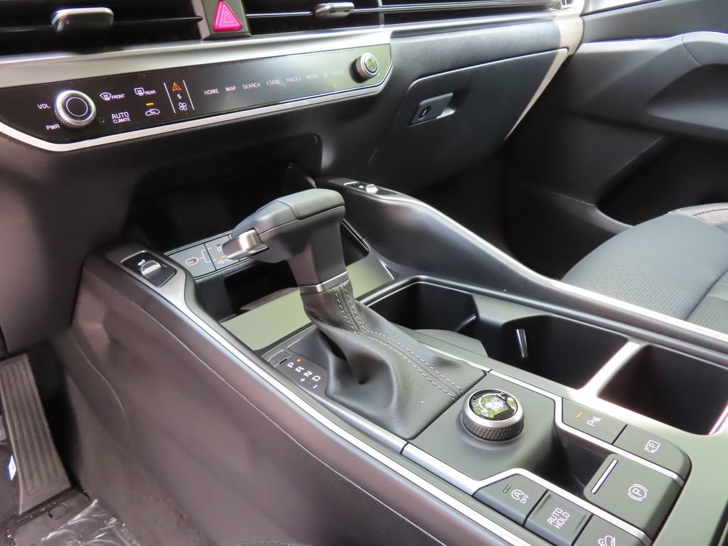 New 2026 Kia Sorento S w/ S Panoramic Sunroof Package FWD image 6