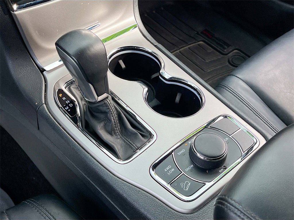 Certified 2019 Jeep Grand Cherokee Limited w/ Trailer Tow Group IV image 17