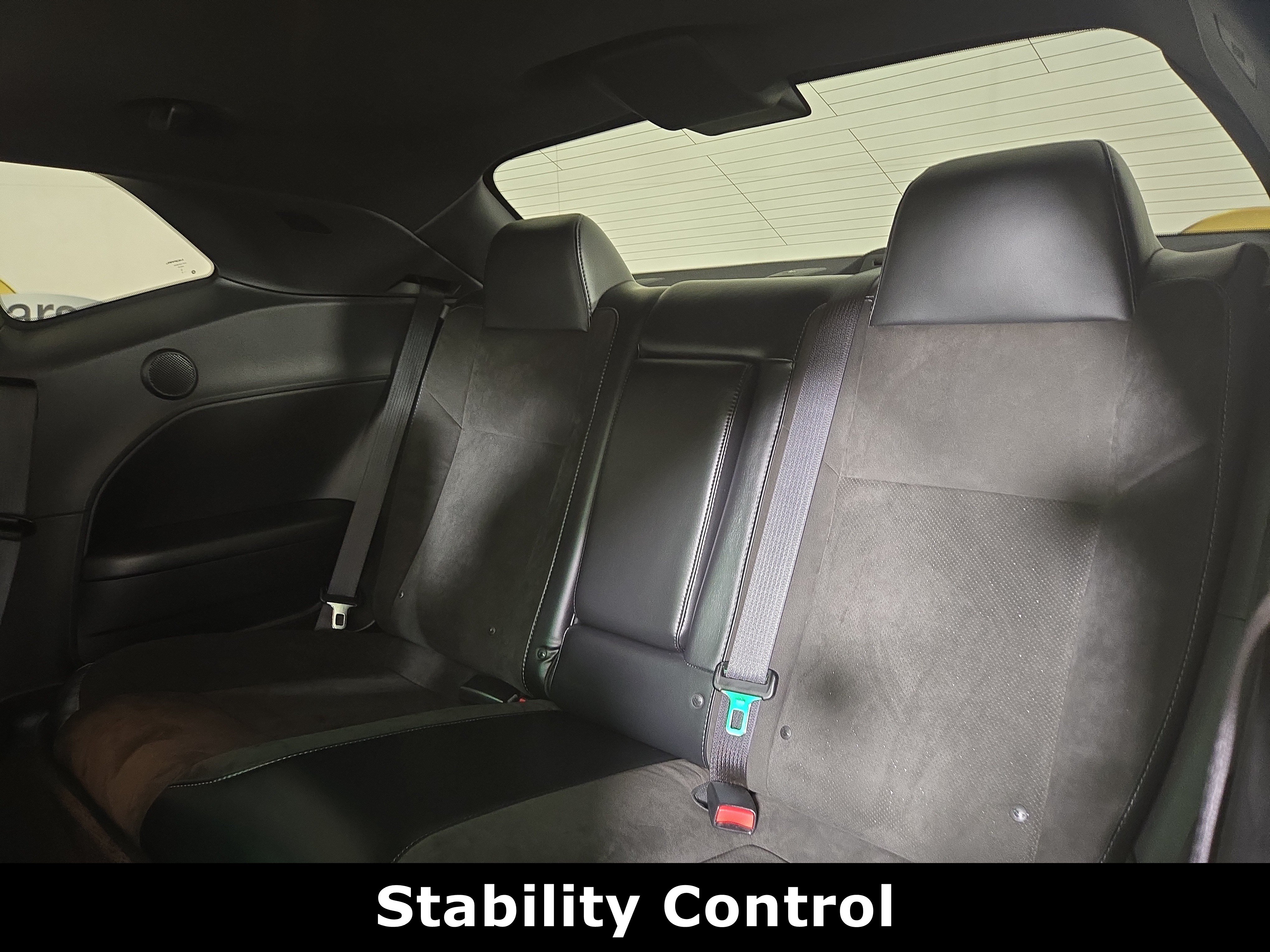 Used 2015 Dodge Challenger R/T Scat Pack w/ Leather Interior Group RWD image 13
