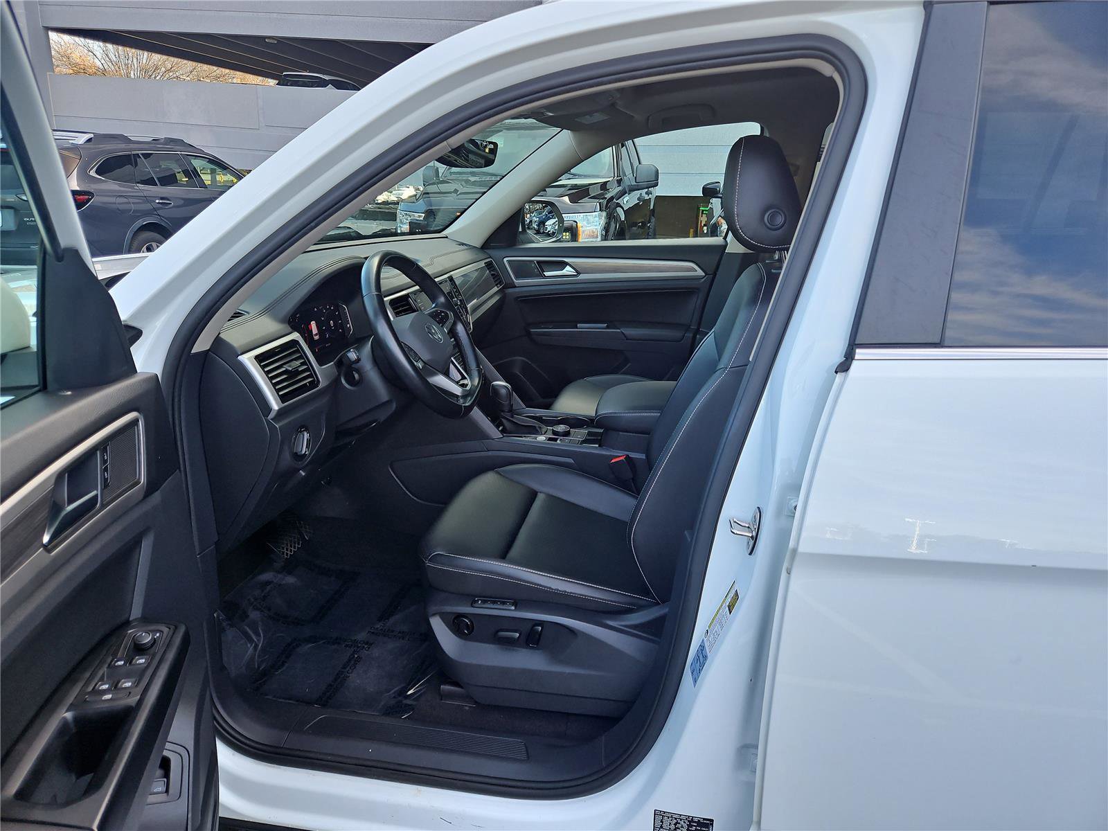 Certified 2021 Volkswagen Atlas SEL image 15