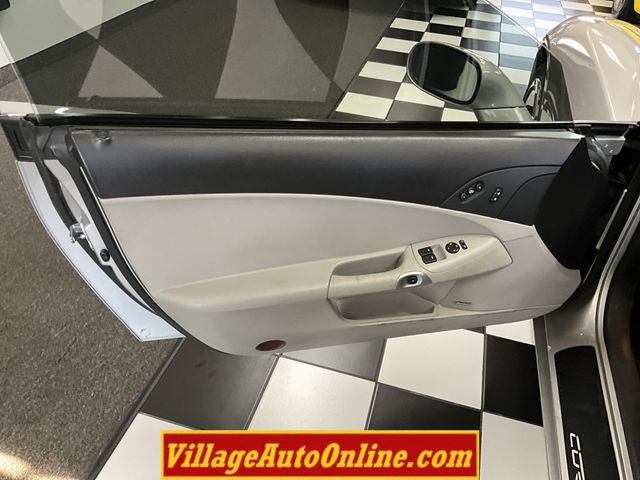 Used 2007 Chevrolet Corvette Coupe w/ Preferred Equipment Group RWD image 11