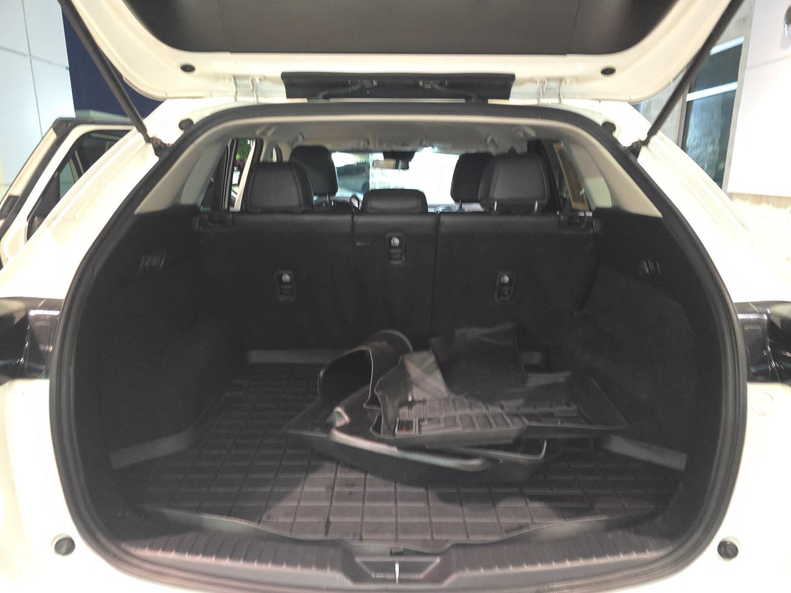 Used 2018 MAZDA CX-5 Touring FWD image 12