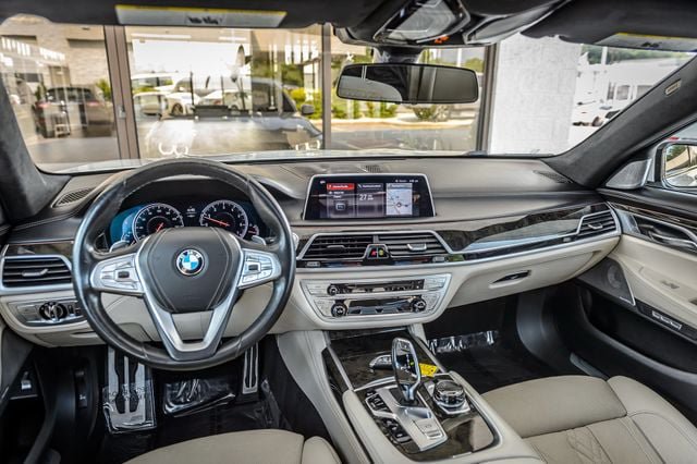 Used 2018 BMW 740i xDrive AWD/4WD image 36