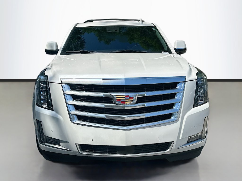 Used 2020 Cadillac Escalade Premium Luxury AWD/4WD image 3