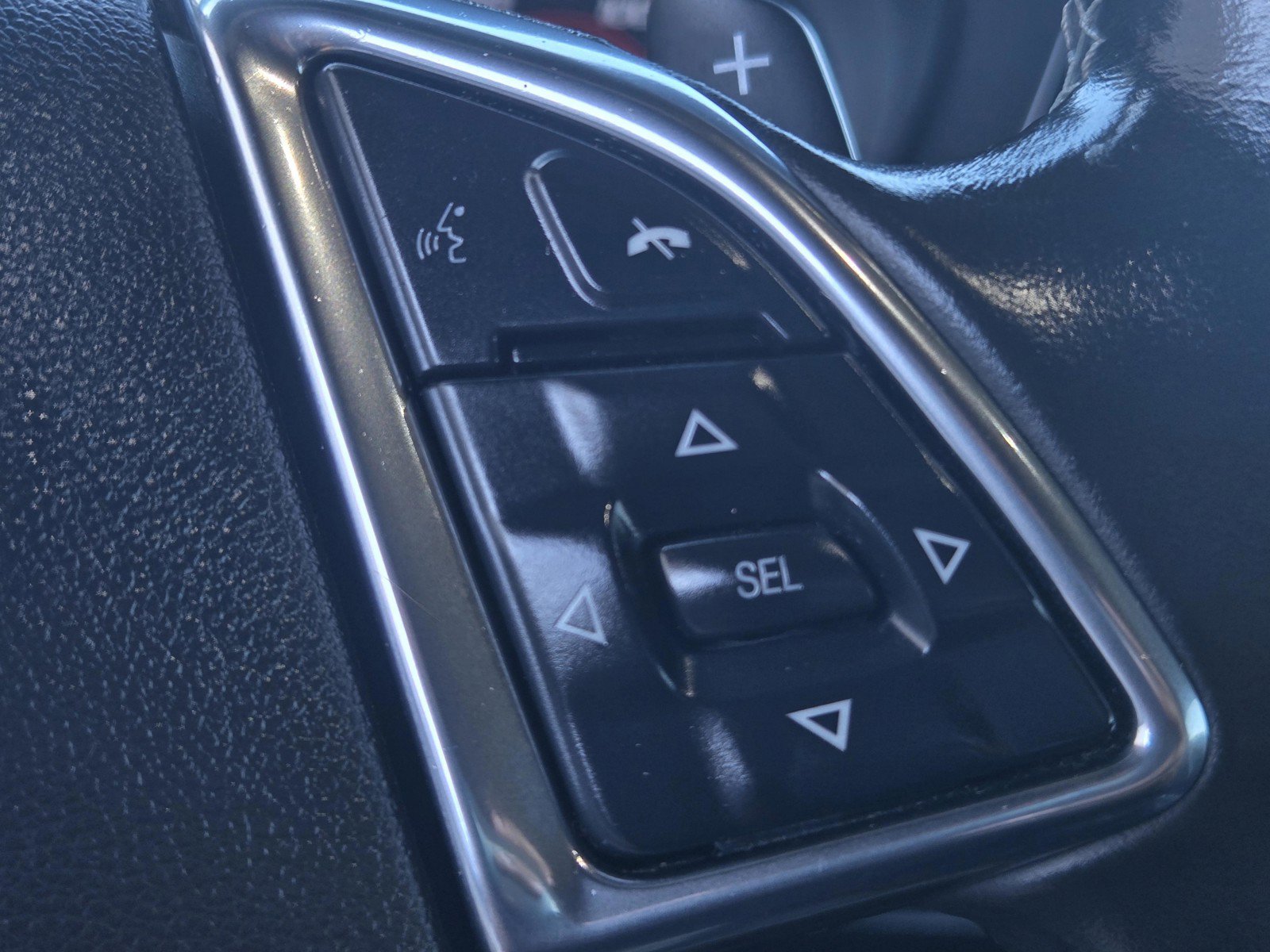 Used 2023 Chevrolet Camaro LT RWD image 16