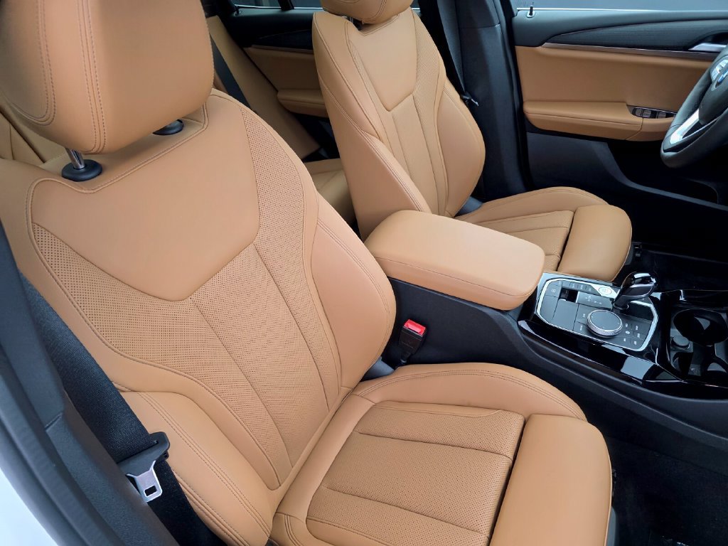 Certified 2024 BMW X3 sDrive30i w/ Convenience Package RWD image 29