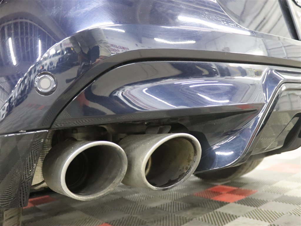 Used 2022 BMW X6 M w/ Executive Package AWD/4WD image 9