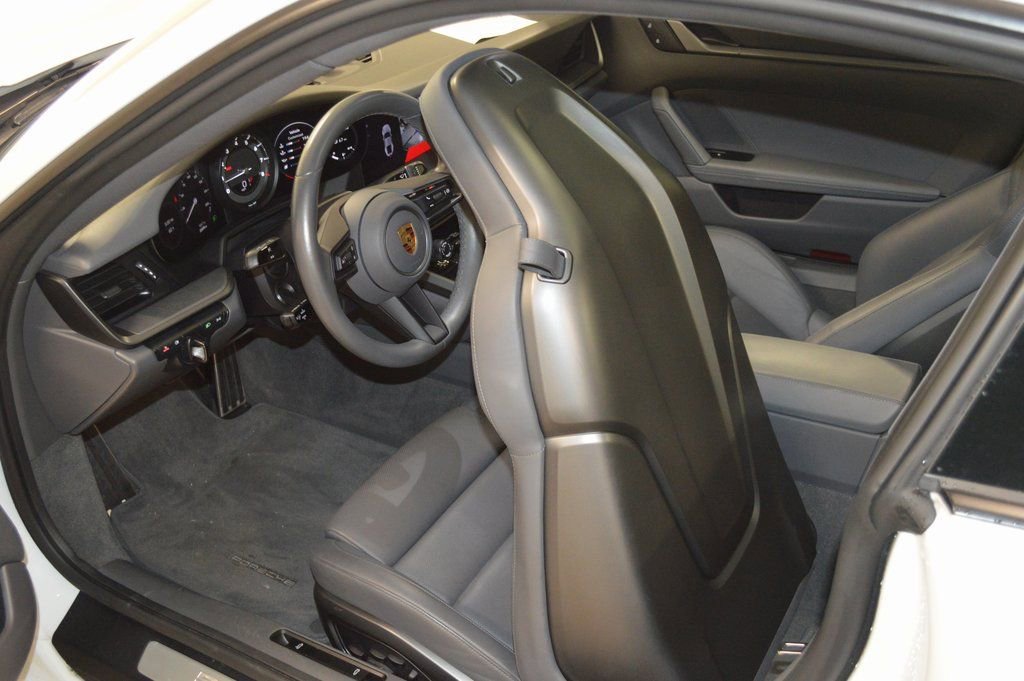 Certified 2022 Porsche 911 Carrera S RWD image 35