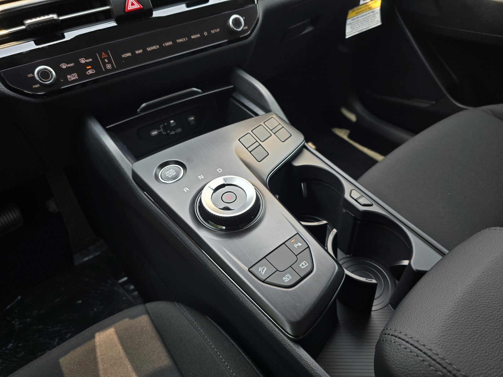 New 2027 Kia Sportage LX FWD image 9