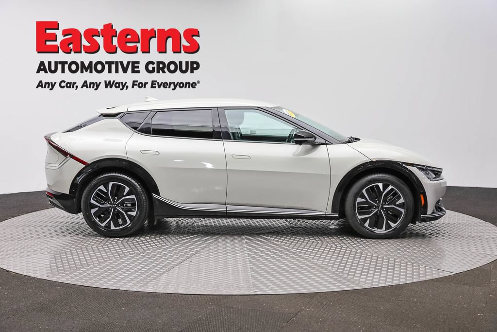 Used 2022 Kia EV6 Wind w/ Wind Technology Package AWD/4WD image 4