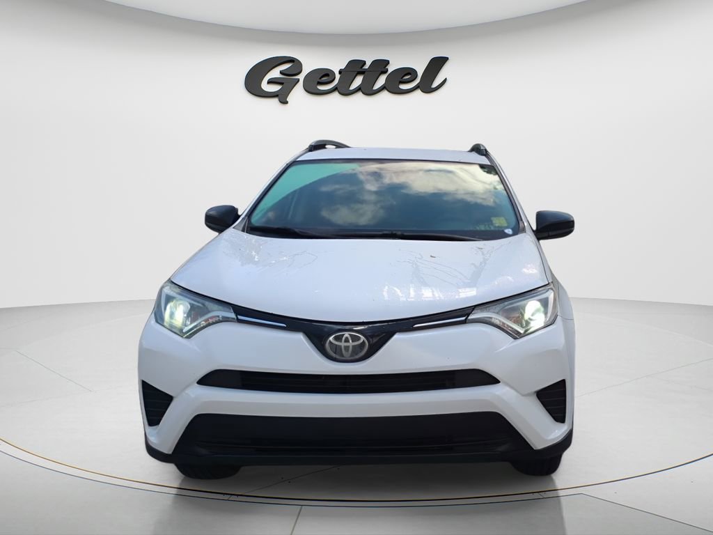Used 2017 Toyota RAV4 LE image 8