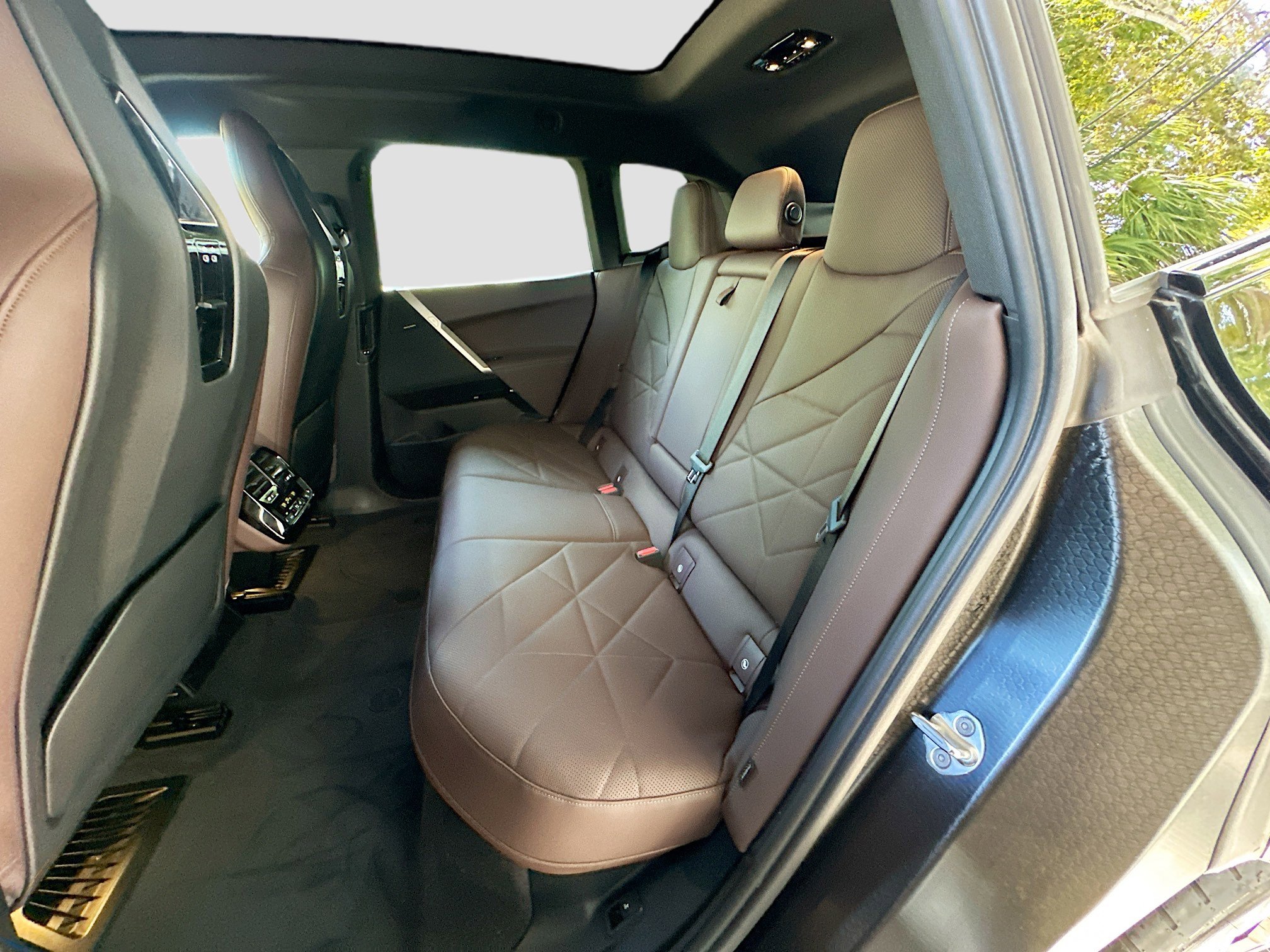 Certified 2023 BMW iX xDrive50 w/ Ultimate Package 2 image 26