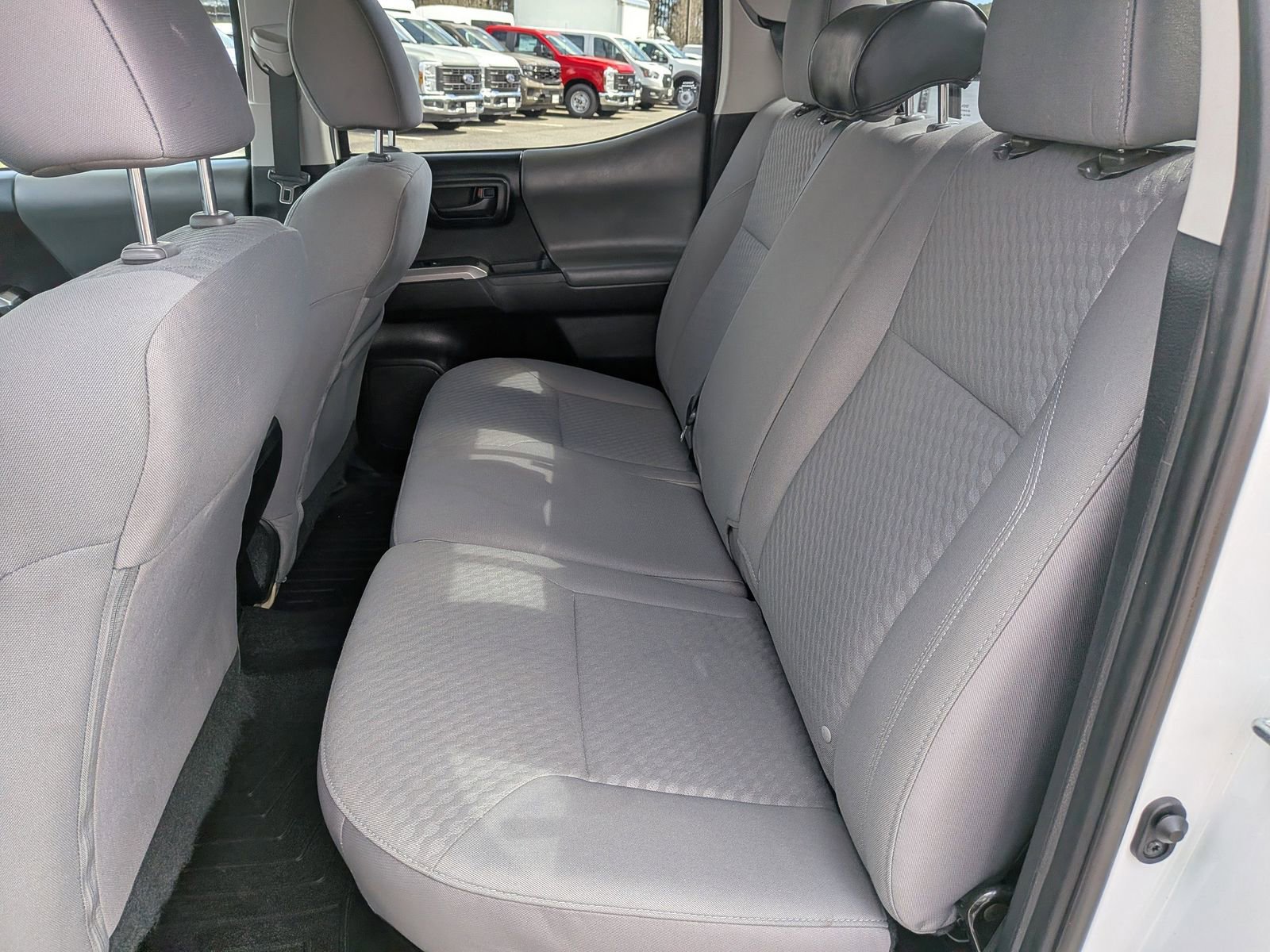 Used 2023 Toyota Tacoma SR5 w/ Technology Package image 9