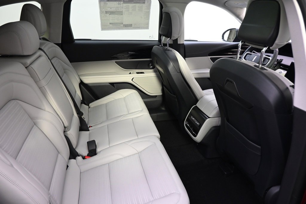 New 2026 Lincoln Nautilus Reserve image 18