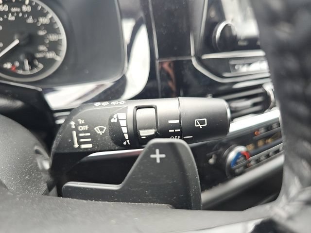 Used 2023 Nissan Pathfinder SL FWD image 36
