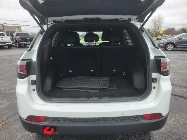 Used 2024 Jeep Compass Trailhawk w/ Trailhawk Elite Group image 34