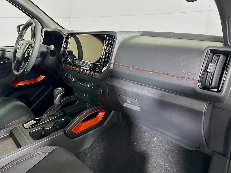 New 2025 Nissan Frontier PRO-4X image 26