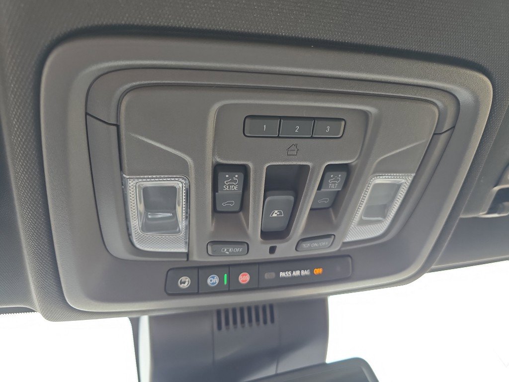 New 2026 GMC Sierra 1500 SLT w/ SLT Premium Plus Package AWD/4WD image 32