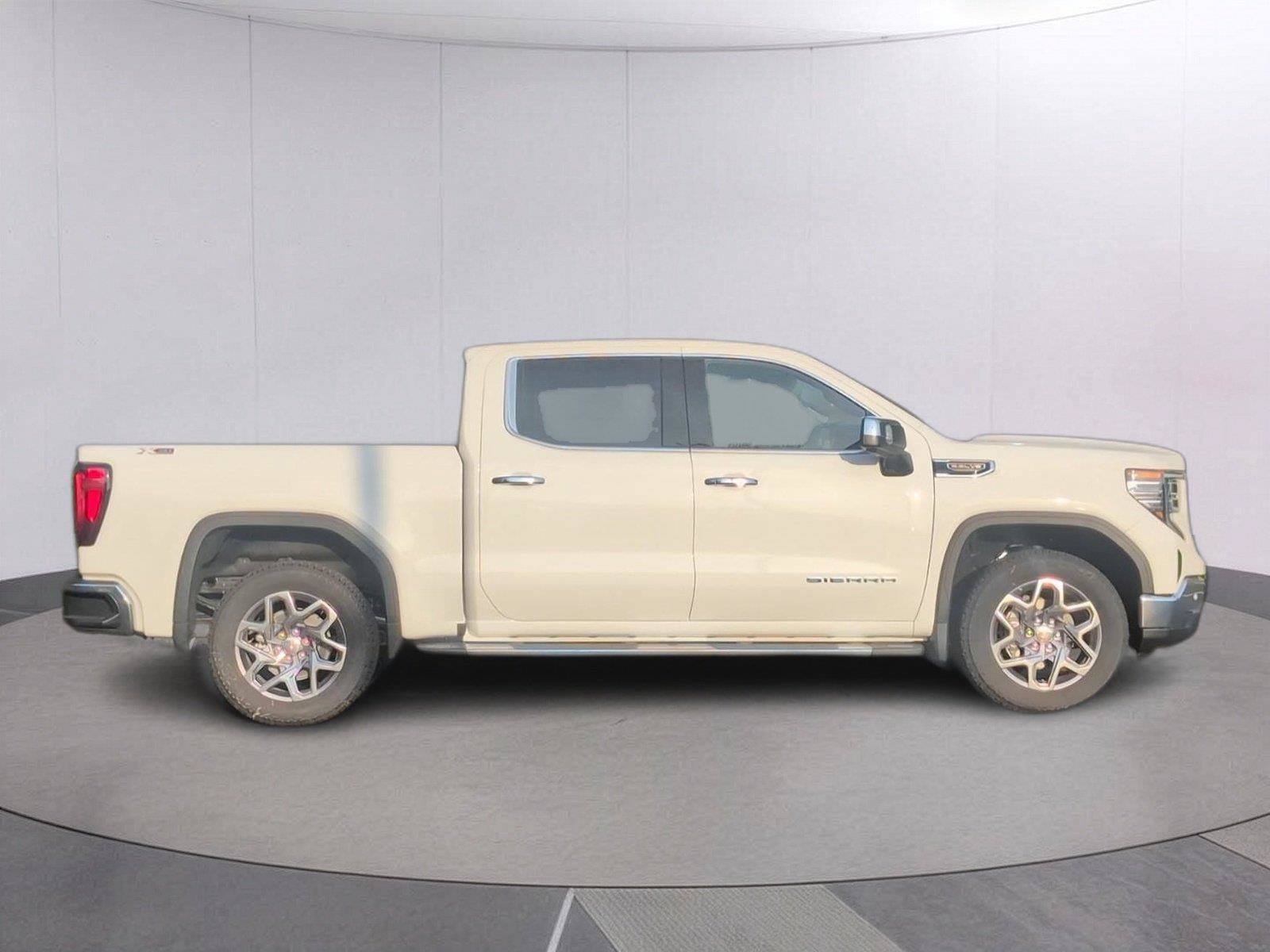 New 2026 GMC Sierra 1500 SLT w/ SLT Premium Plus Package AWD/4WD image 8
