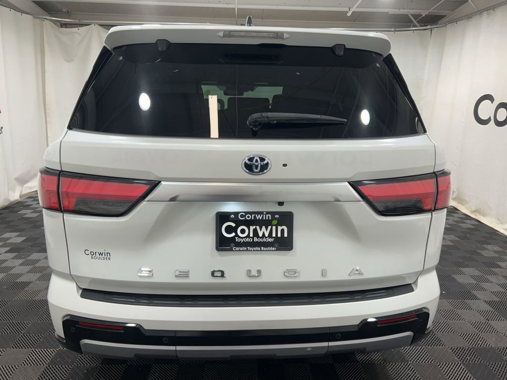 Used 2024 Toyota Sequoia Capstone image 6