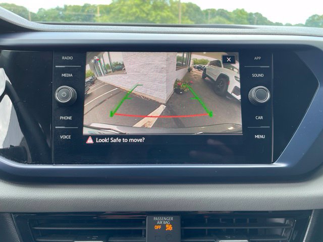 Used 2023 Volkswagen Taos SE w/ Panoramic Sunroof Package FWD image 20