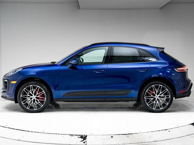Certified 2023 Porsche Macan S AWD/4WD image 2