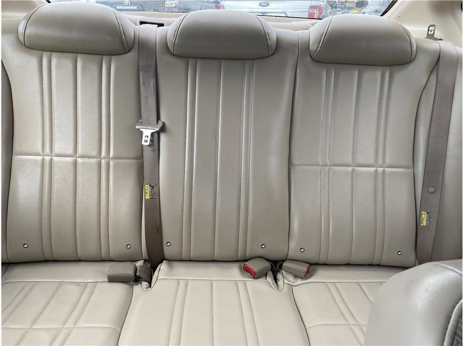Used 2005 Chevrolet Impala Sedan w/ Police Pkg FWD image 15