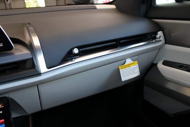 New 2026 Cadillac Vistiq Sport image 35