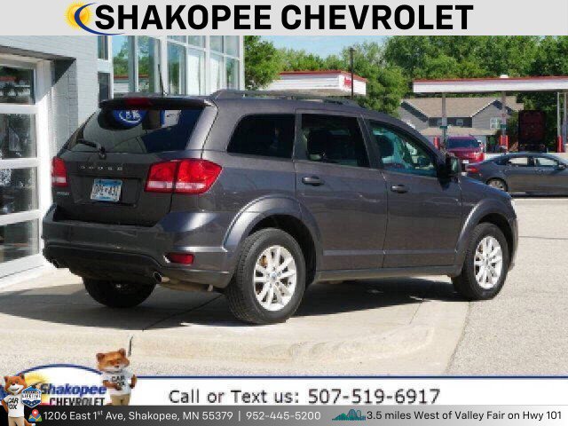 Used 2019 Dodge Journey SE image 3