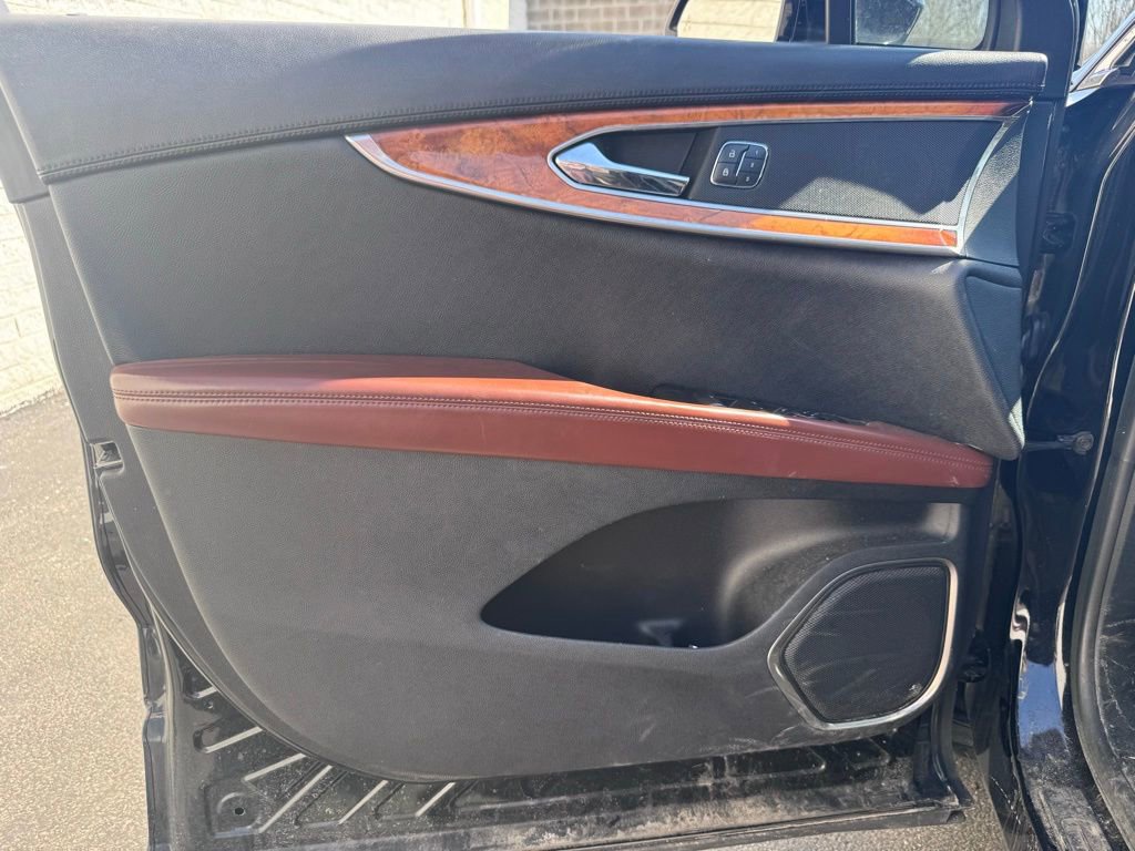 Used 2017 Lincoln MKX Reserve w/ Lincoln MKX Climate Package image 15