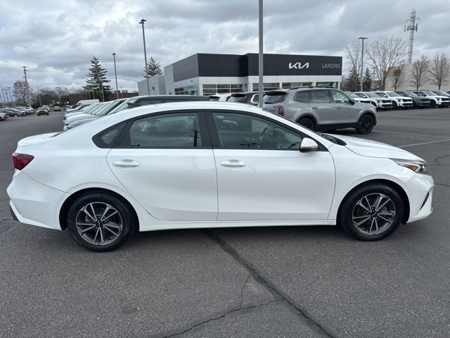 Used 2023 Kia Forte LXS w/ LXS Technology Package image 7