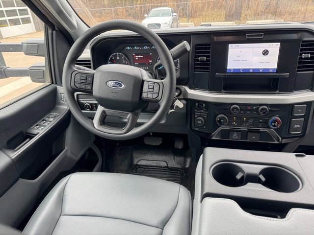 New 2025 Ford F550 4x4 Crew Cab Super Duty w/ XL Chrome Package image 13