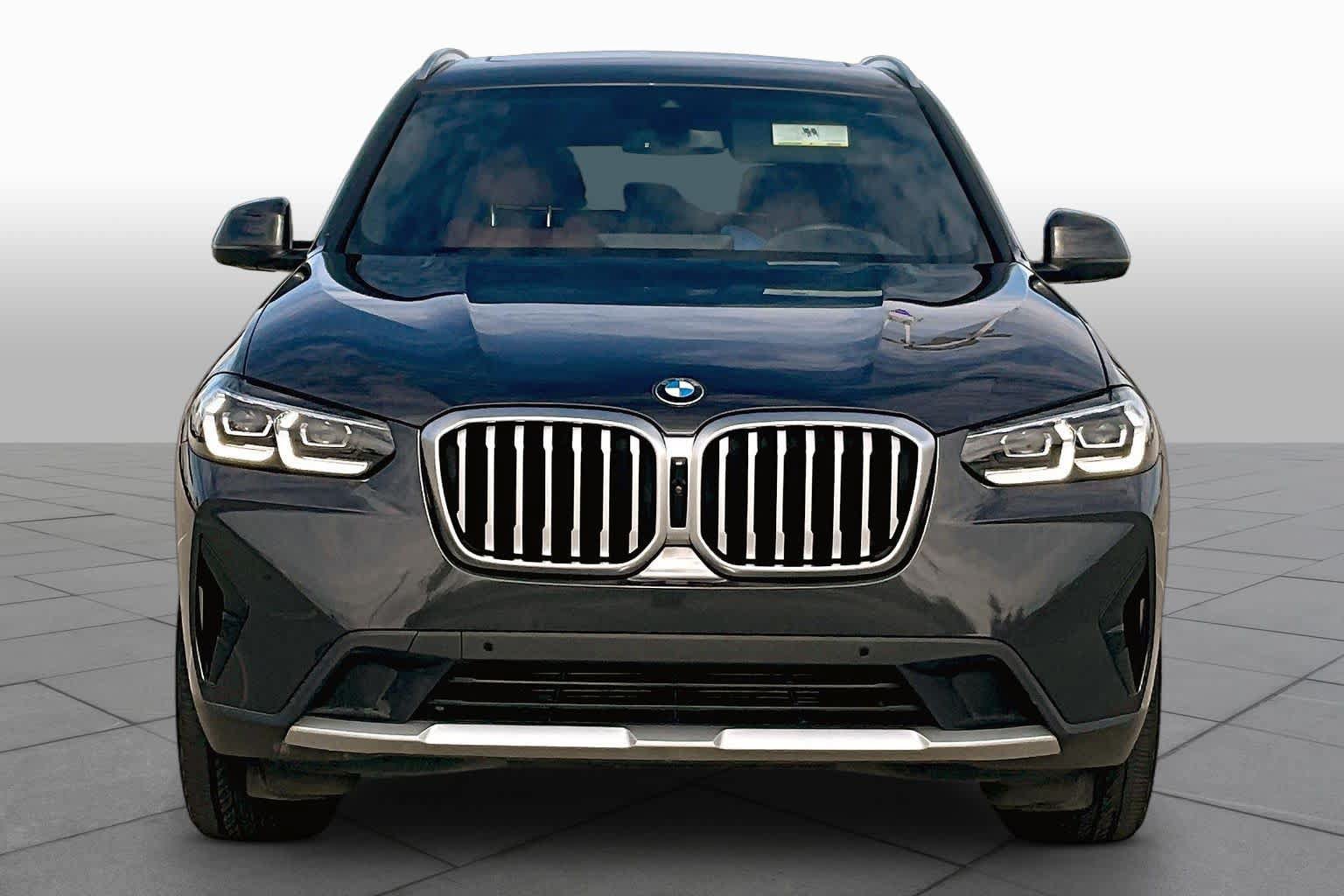 Used 2024 BMW X3 sDrive30i w/ Premium Package RWD image 3