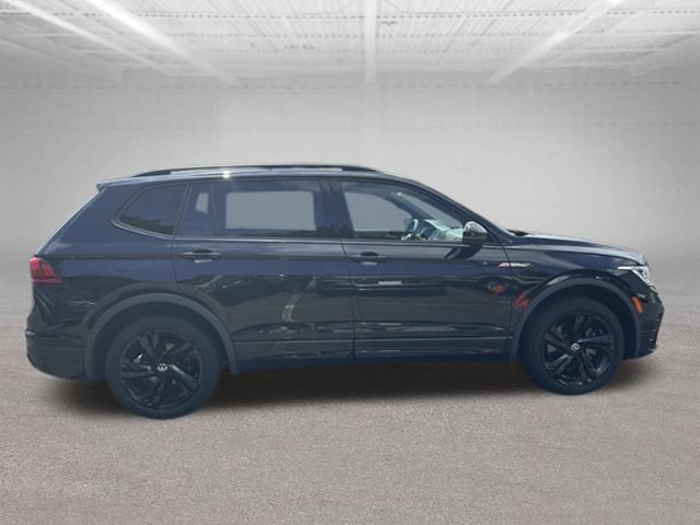 Used 2023 Volkswagen Tiguan SE R-Line AWD/4WD image 10