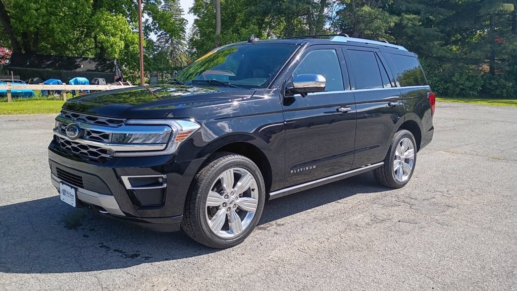 Used 2023 Ford Expedition Platinum AWD/4WD image 3