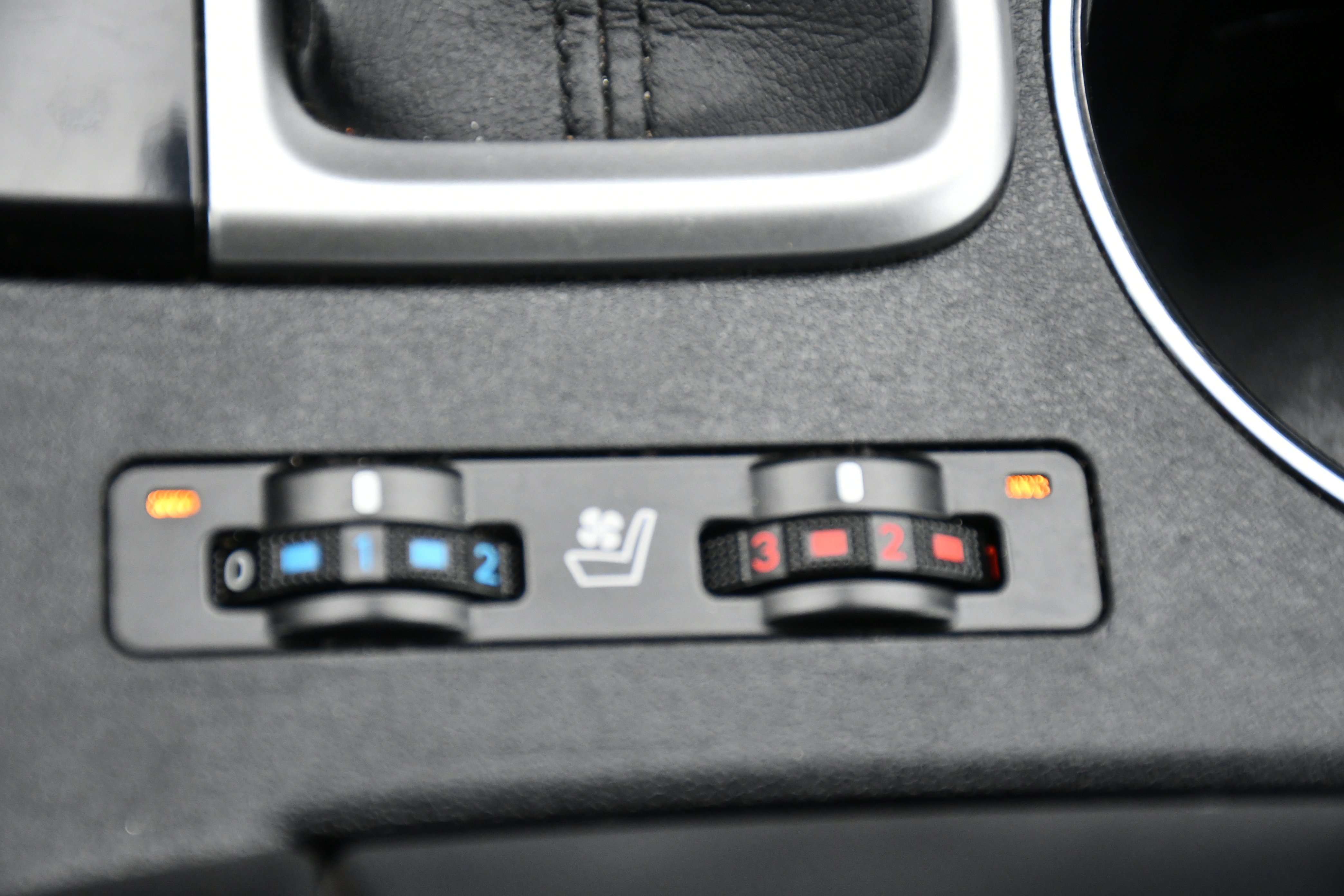 Used 2017 Toyota Highlander Limited Platinum image 16