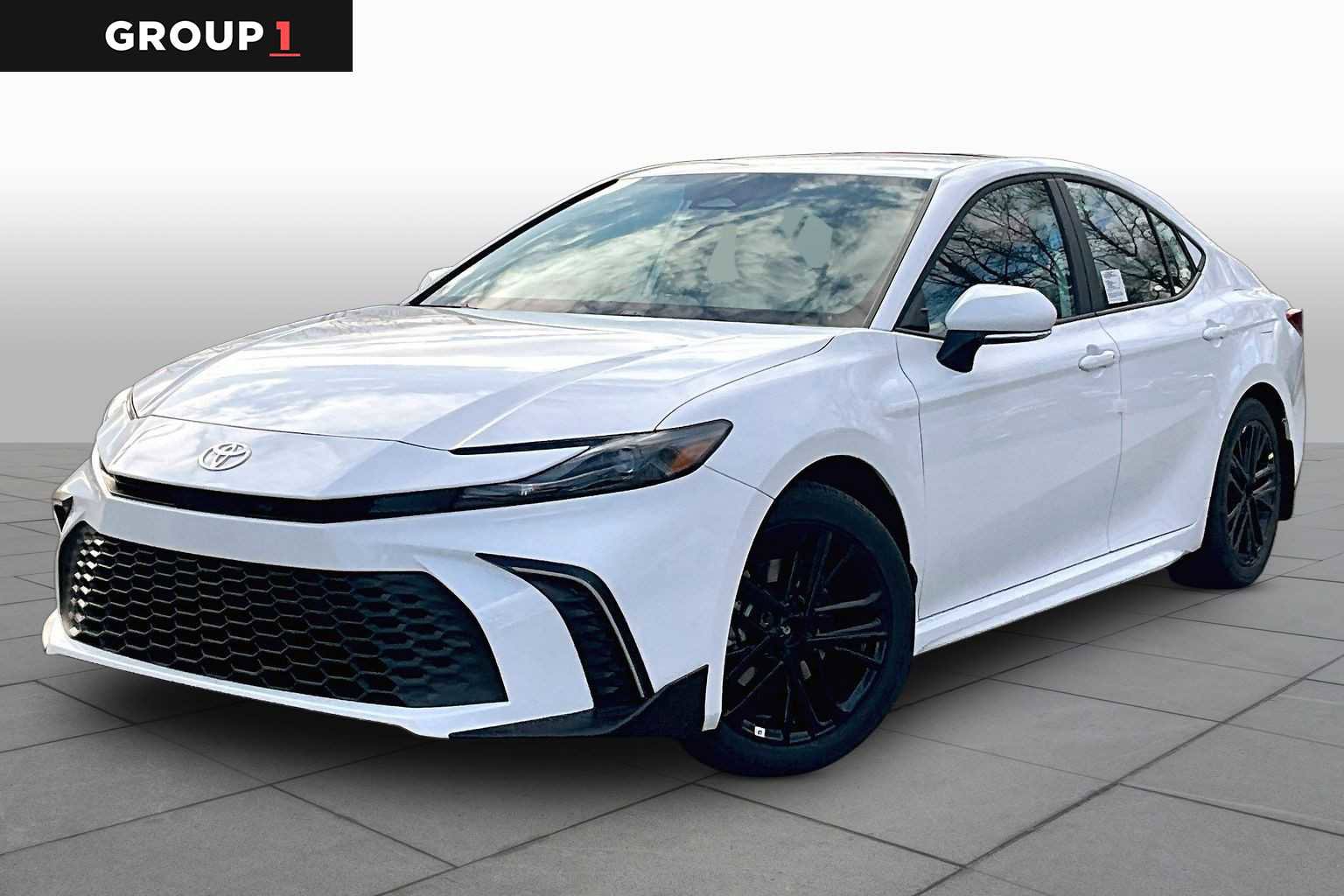 New 2026 Toyota Camry SE FWD image 1