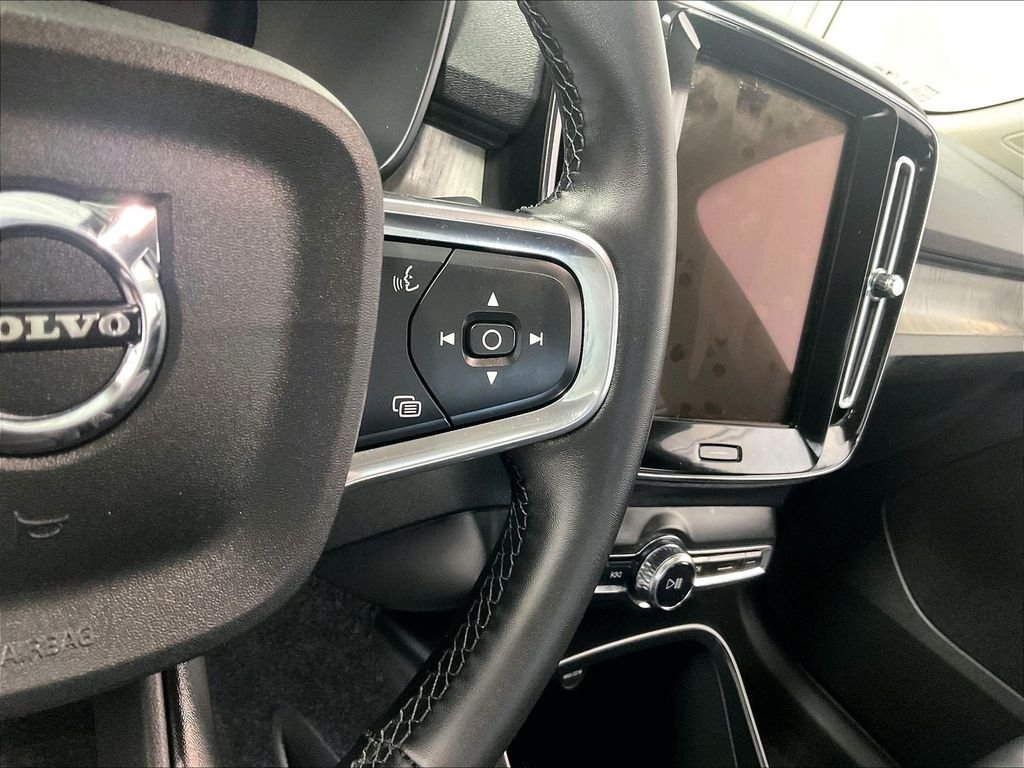 Used 2026 Volvo XC40 B5 Core AWD/4WD image 24