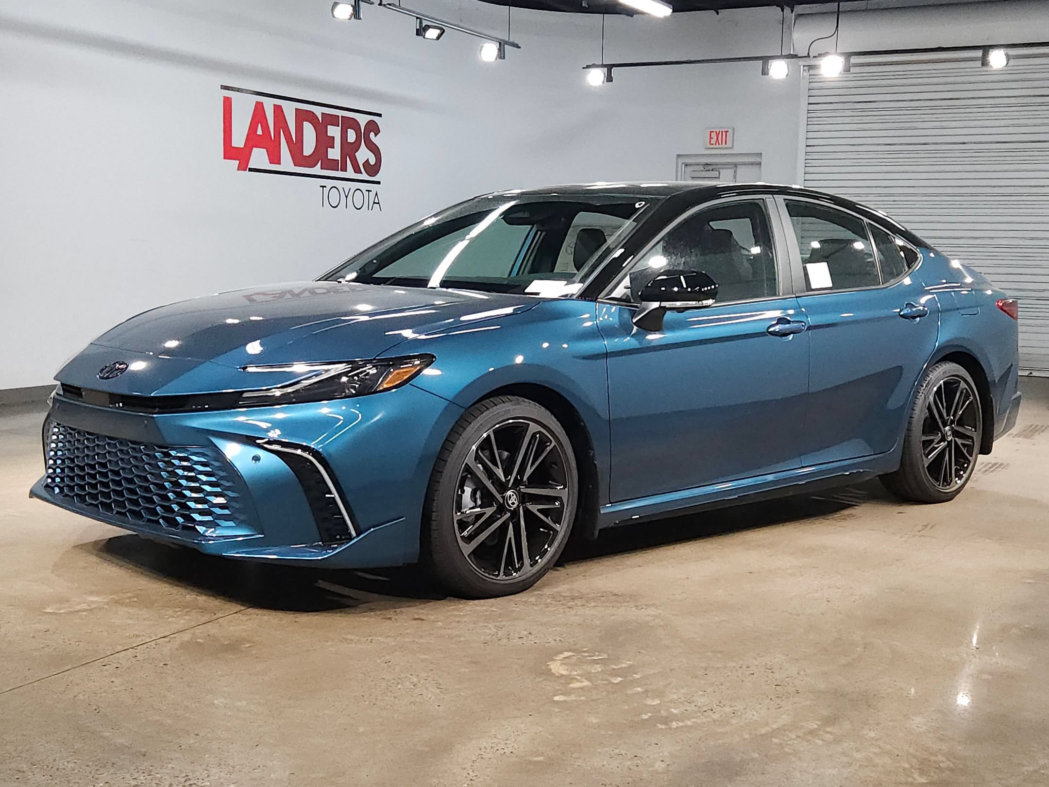 New 2026 Toyota Camry XSE FWD image 3