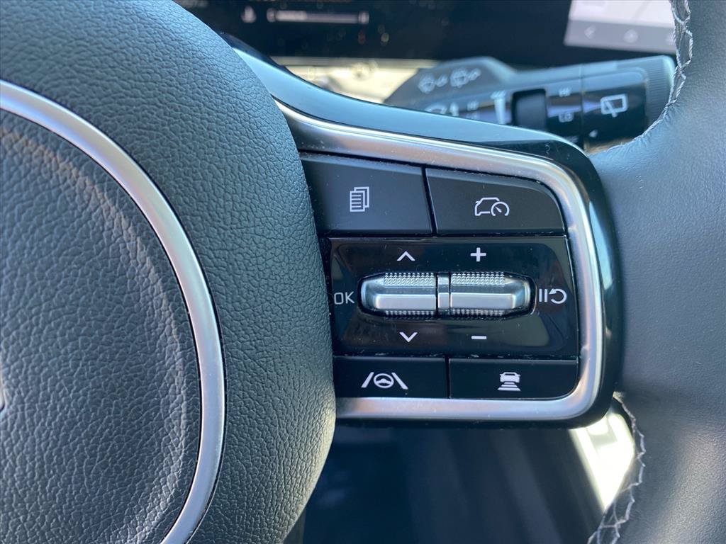 Certified 2025 Kia Sorento X-Line EX AWD/4WD image 18