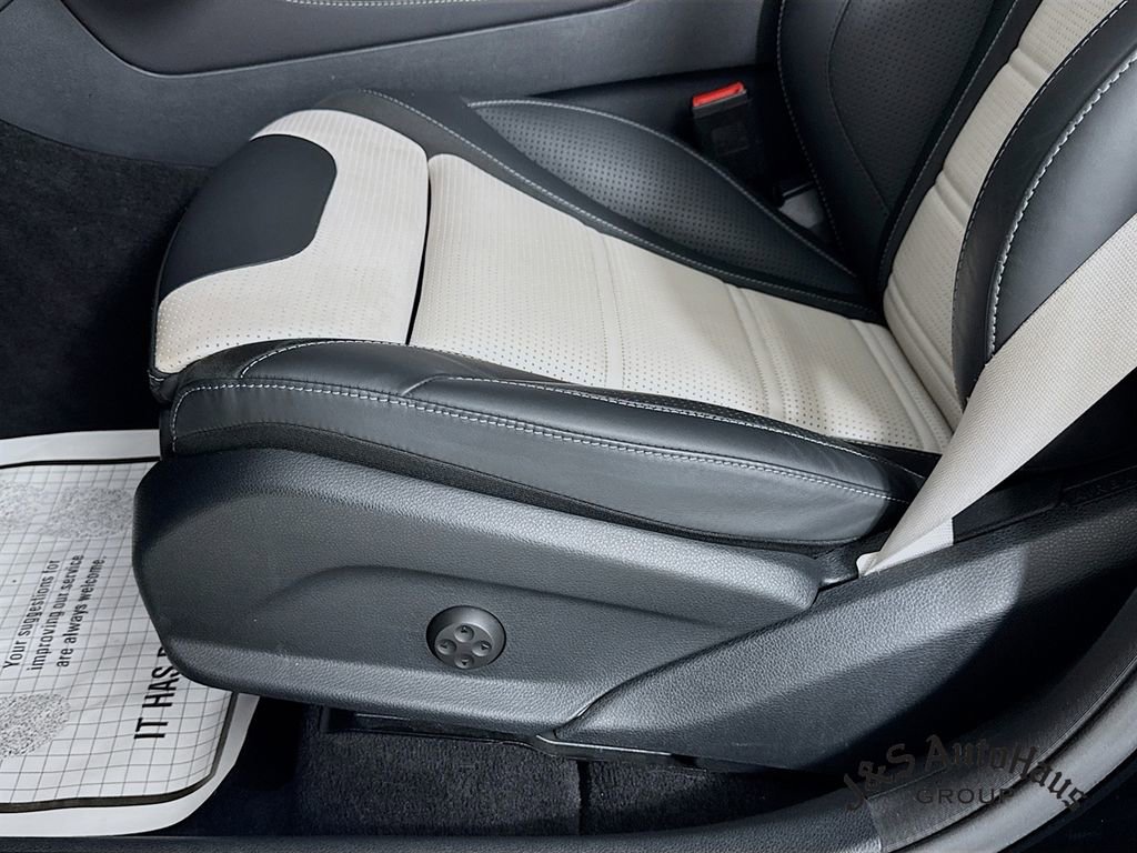 Used 2020 Mercedes-Benz GLC 63 AMG S w/ Parking Assistance Package image 26